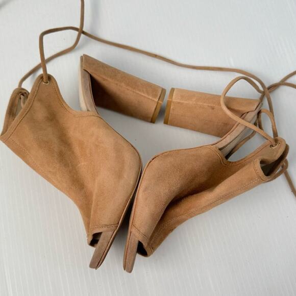 Kenneth Cole New York Delila lace up block heeled peep toe suede tan size 7.5 - Picture 7 of 13